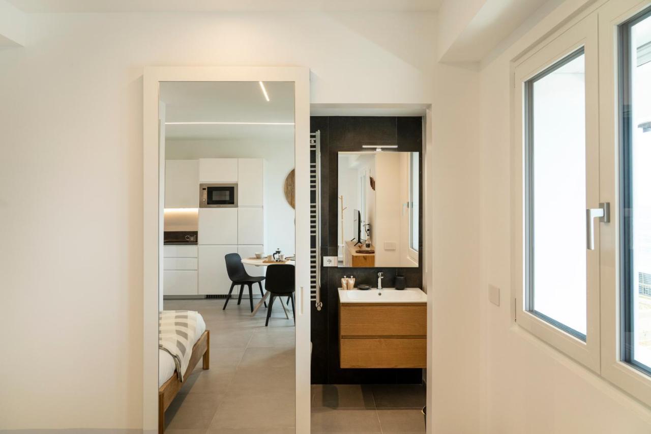 Gentile 46 Blu Luxury Flat Leilighet Bari Eksteriør bilde